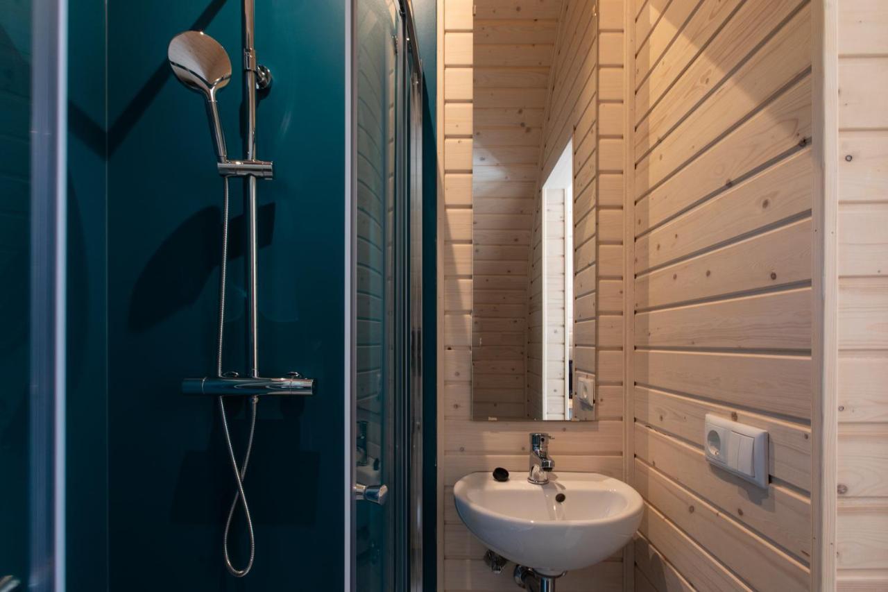 Pod Huisje Met Hottub Dokkum Extérieur photo
