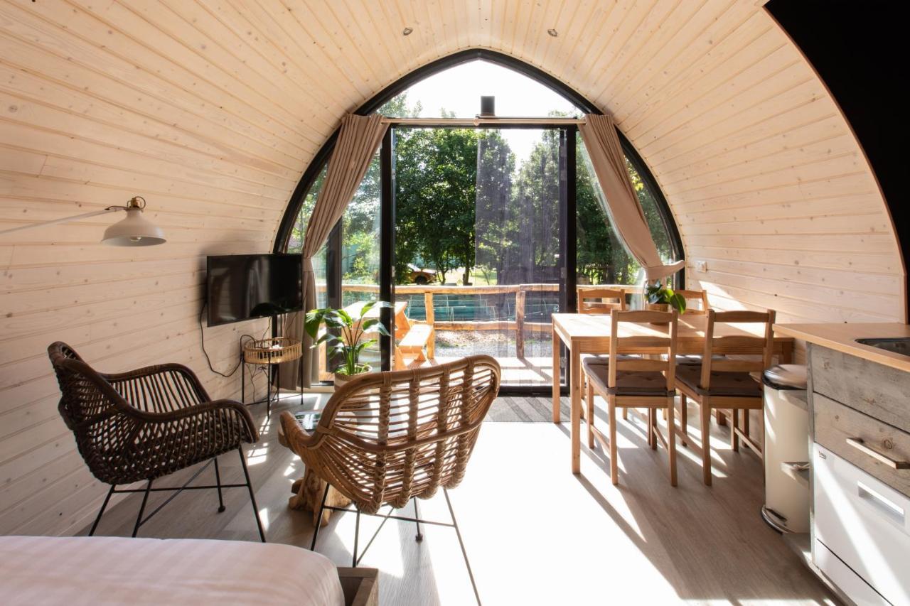 Pod Huisje Met Hottub Dokkum Extérieur photo