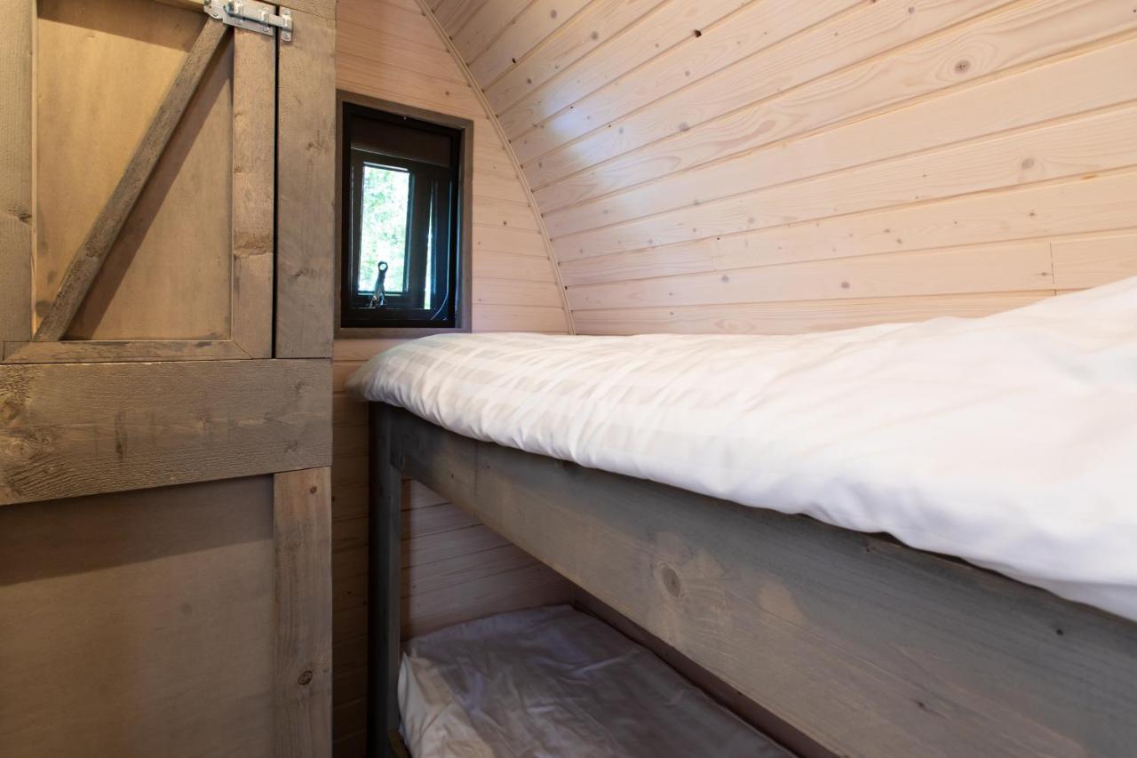 Pod Huisje Met Hottub Dokkum Extérieur photo
